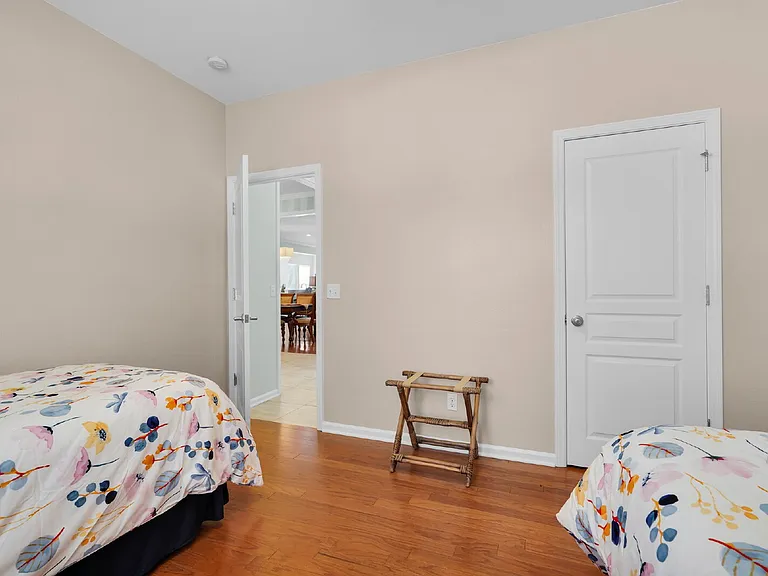 17 Thomas Bee Dr — Photo 48