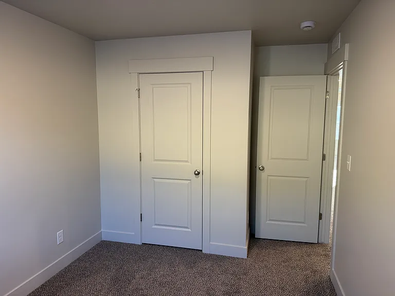 4013 S Woodland Ave — Photo 50