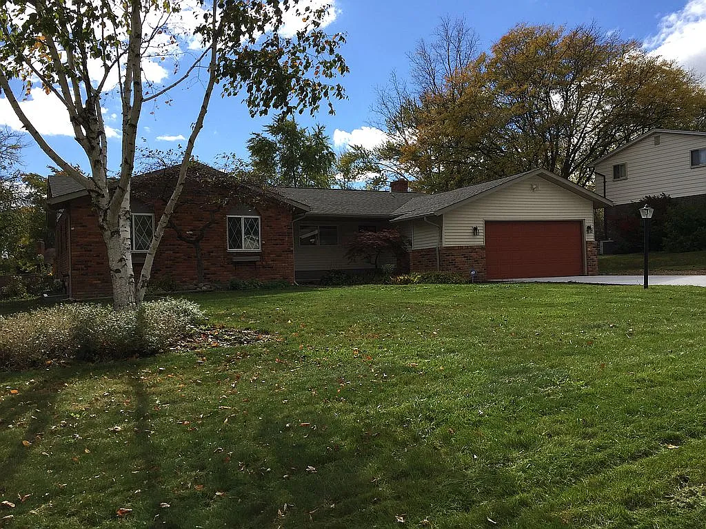 760 Robar Cir photo 1