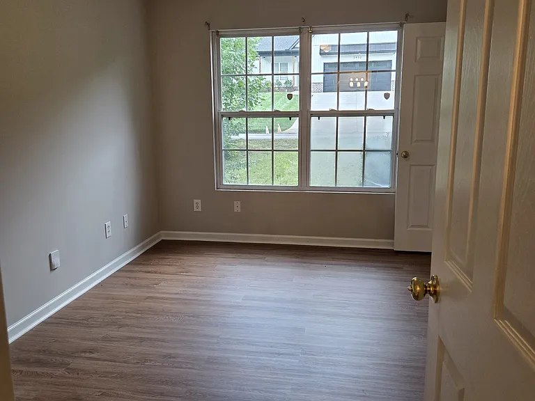 3929 Acorn Dr — Photo 13