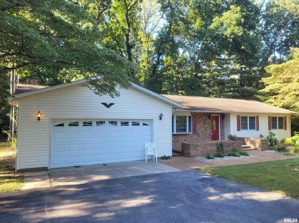 11743 E Goshen Meadows Rd, Mount Vernon, IL 62864