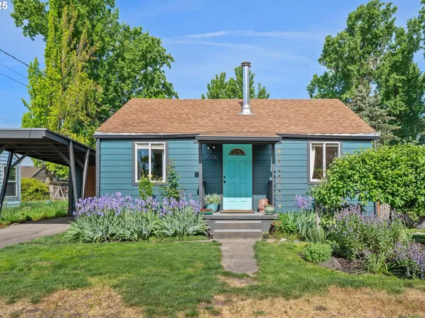 9506 NE Gertz Cir, Portland, OR 97211