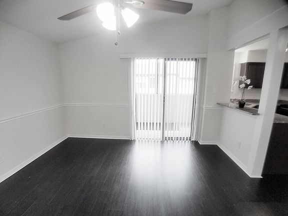 3rd image of 2948 Antique Oaks Cir APT 90