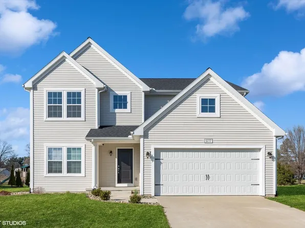 5777 Racine Dr, Stevensville, MI 49127