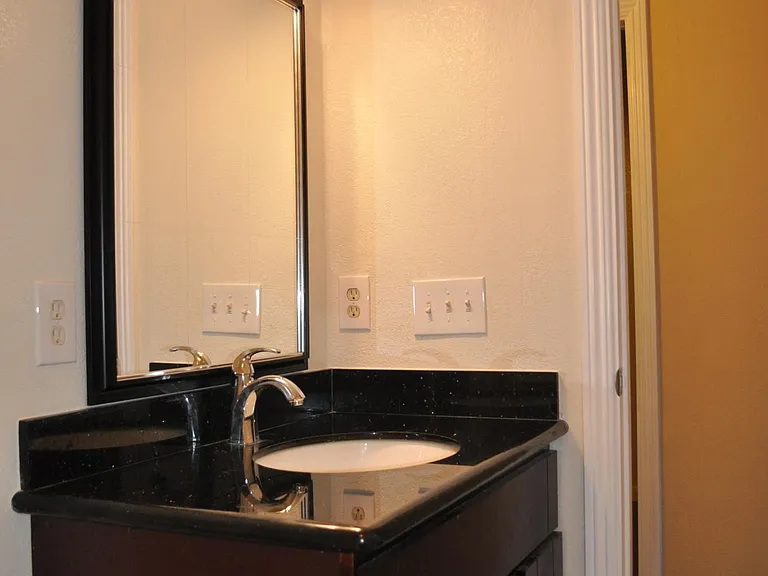 765 N Rengstorff Ave #11 — Photo 2