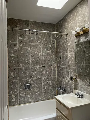 Rented by Level Group | media 7