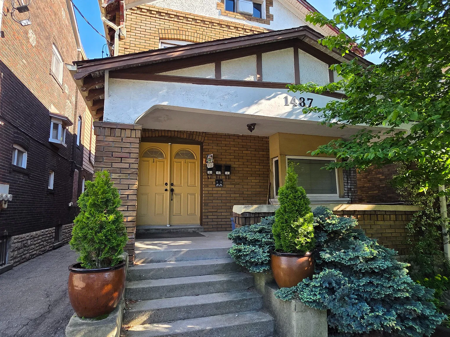 1 bed, $2,450 — Photo 1