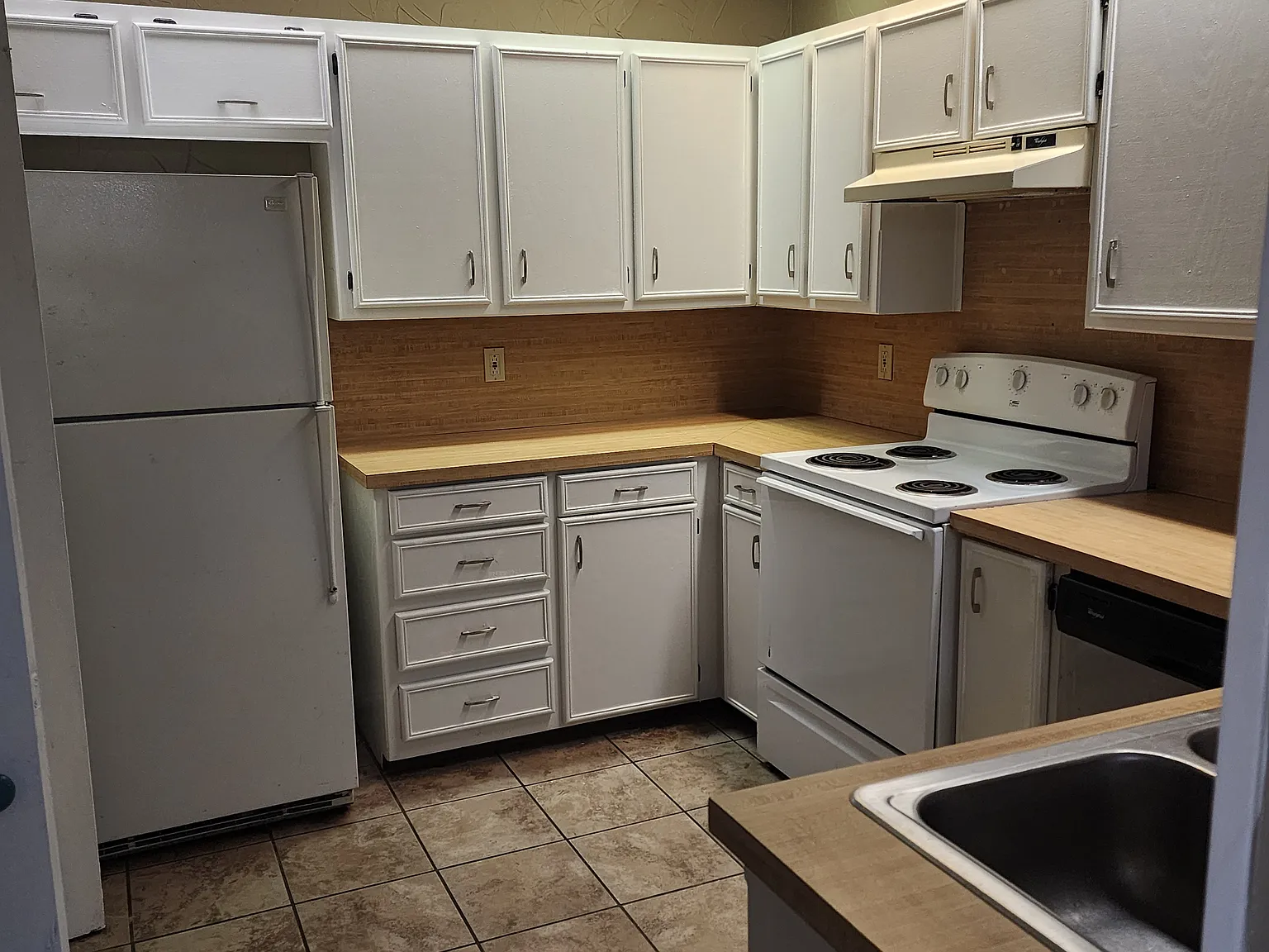 2 bed, 1143 sqft, $1,750 — Photo 2