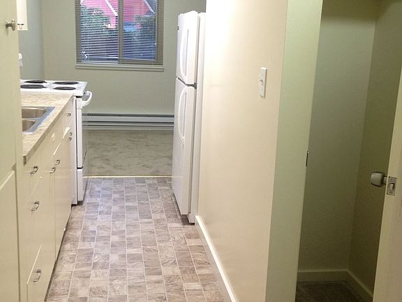 5th image of 801 W McGraw St