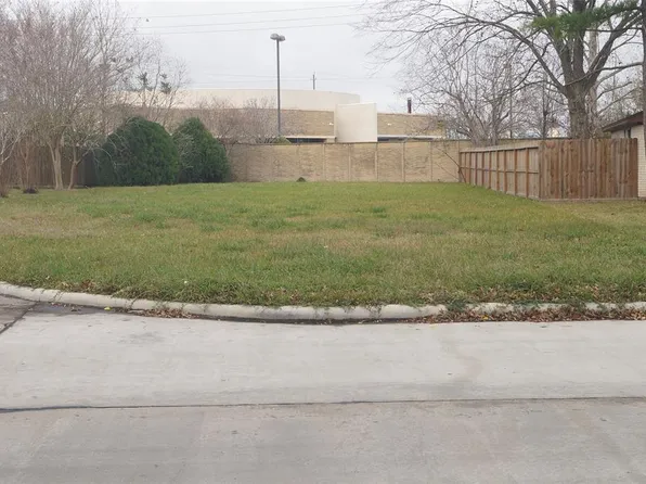 131 Squires Bnd, Stafford, TX 77477