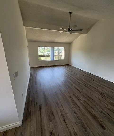 789 Amigos Way — Photo 3