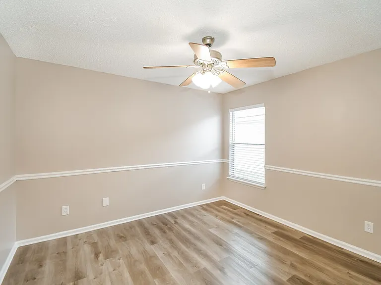 1418 Runes Ct — Photo 14