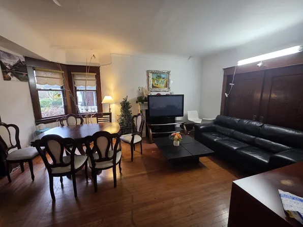 345 W 13th Ave, Vancouver, BC V5Y 1W2