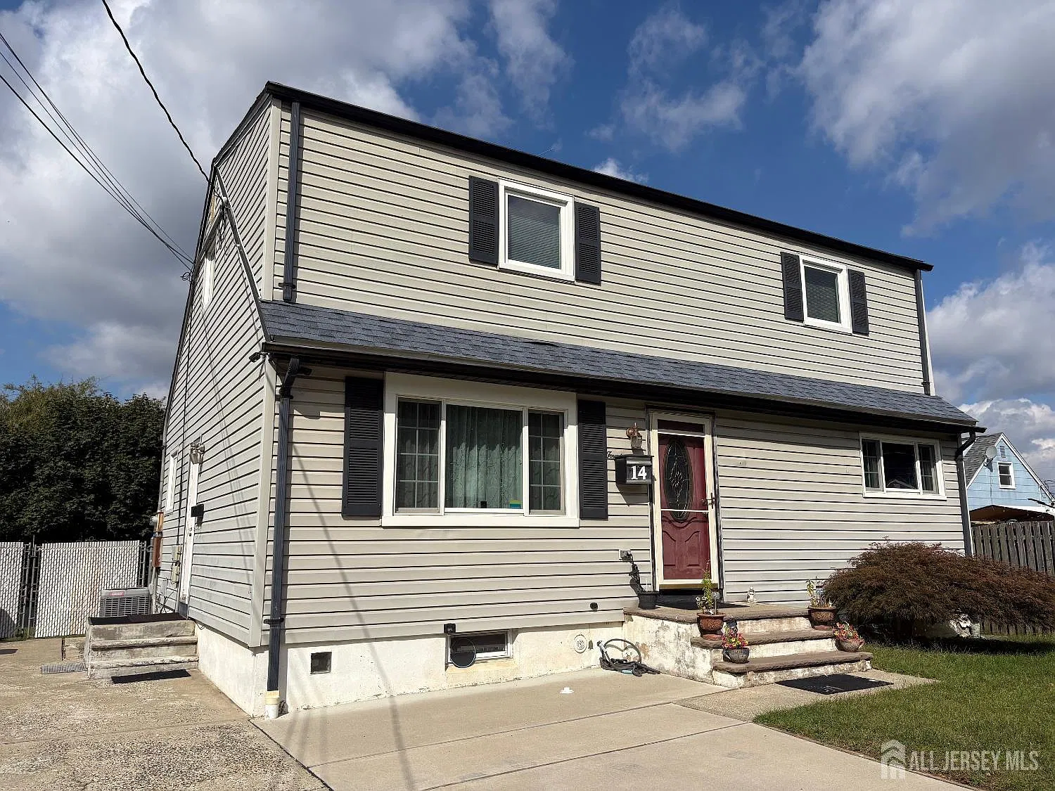 2 bed, 1.0 bath, $2,300 — Photo 1