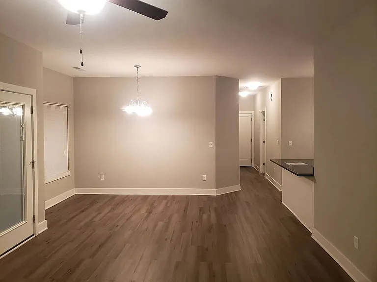 5514 N Edwards Cir — Photo 4