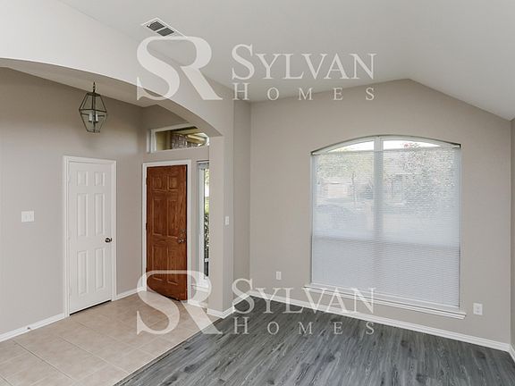2nd image of 529 Covey Trl