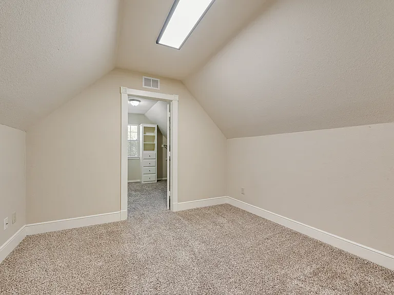 4641 Reunion Dr — Photo 14