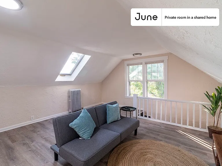 21 Easton St #D — Photo 11