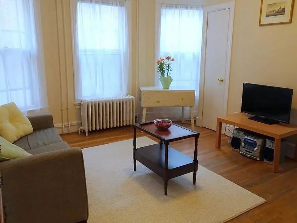 35A Harvard St #1B