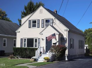 44 Swartson Ct, Albany, NY 12209