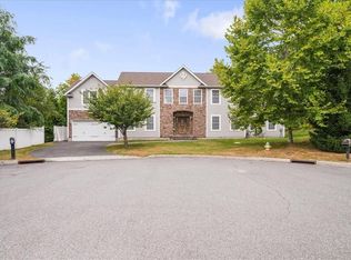 12 Clarion Dr, White Plains, NY 10603
