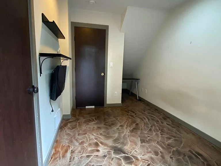 4034 Pasadena Pl NE — Photo 11
