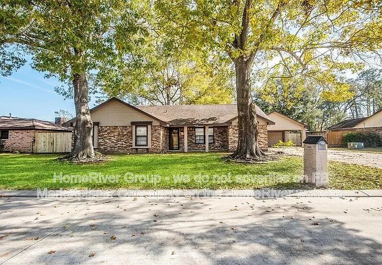 12510 Old River Dr — Photo 1