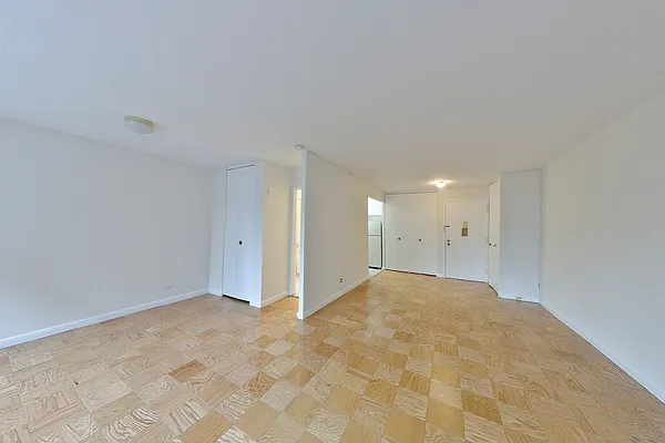 Rented by CitySites Real Estate Group | media 10