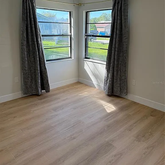 352 Cocoa Ct — Photo 13