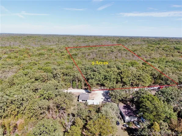Howe Rd, Eldon, MO 65026