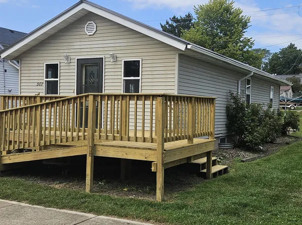 307 E Front St, Wauzeka, WI 53826