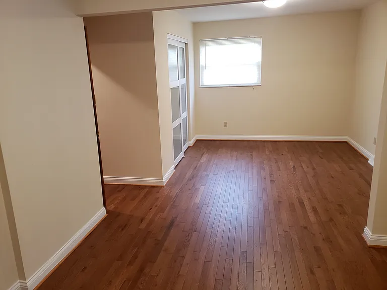 80 Wilson Ave #A — Photo 16
