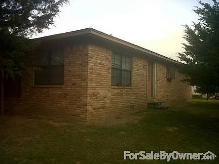 2nd image of 302 Garrett Dr
