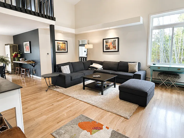 112 Discovery Rd — Photo 5