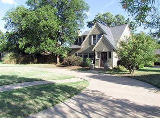 1923 29th St, Lubbock, TX 79411