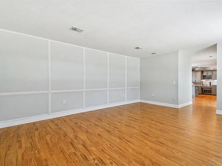 1302 Brandonwood Dr — Photo 14