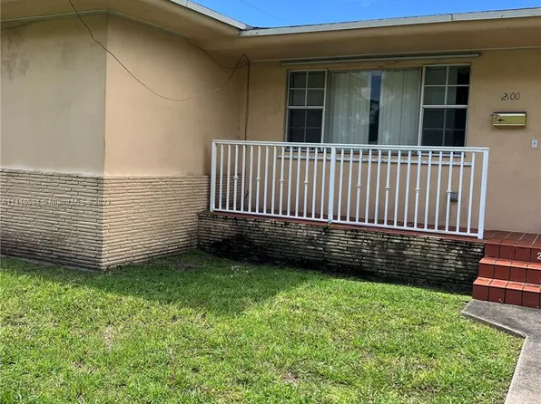 2100 NE 171st St, North Miami Beach, FL 33162