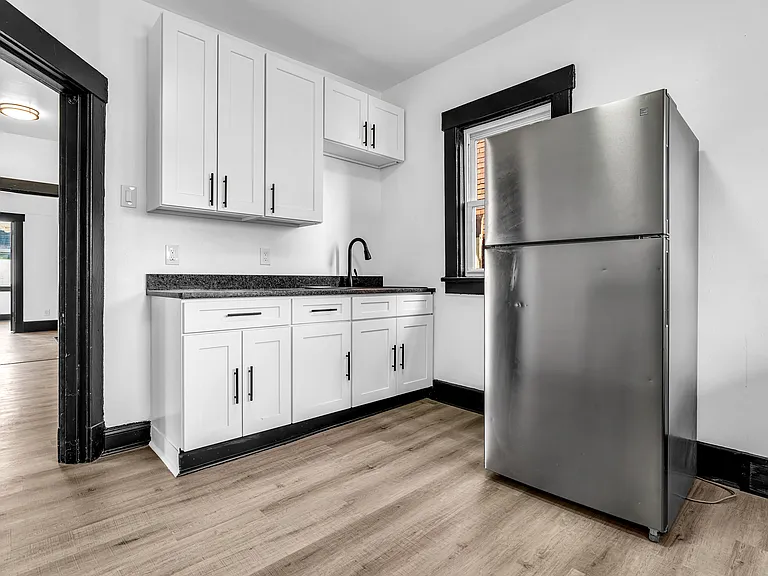 1615 McClure St #2 — Photo 21