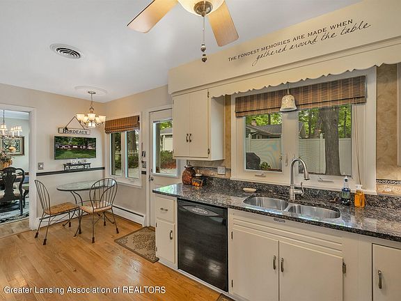 5th image of 4124 Wagon Wheel Ln