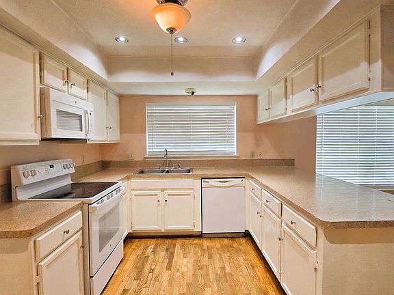 2nd image of 3334 Birch Creek Dr