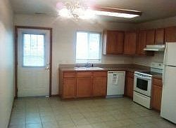 4th image of 5118 N Alworth St