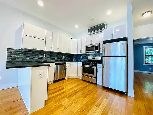 Rented by GROOME REALTY LLC | media 3