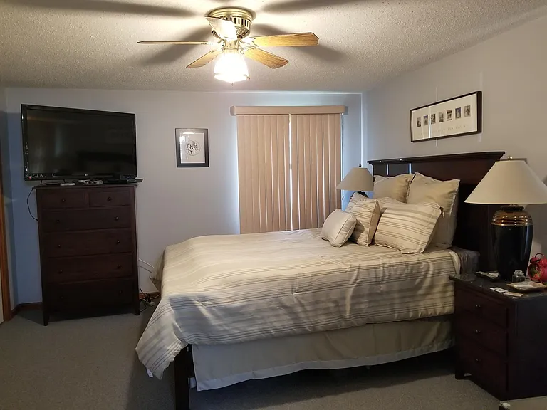 4285 Tisbury Ln — Photo 4