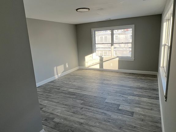 5th image of 163 Stefanic Ave #163