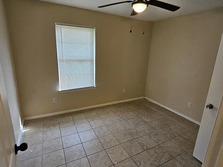 Bedroom #1