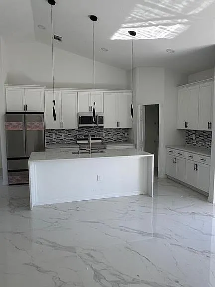 5124 Andris St — Photo 2