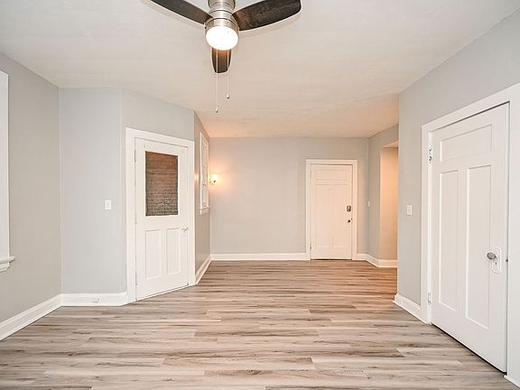 5th image of 2558 Woodburn Ave APT 5