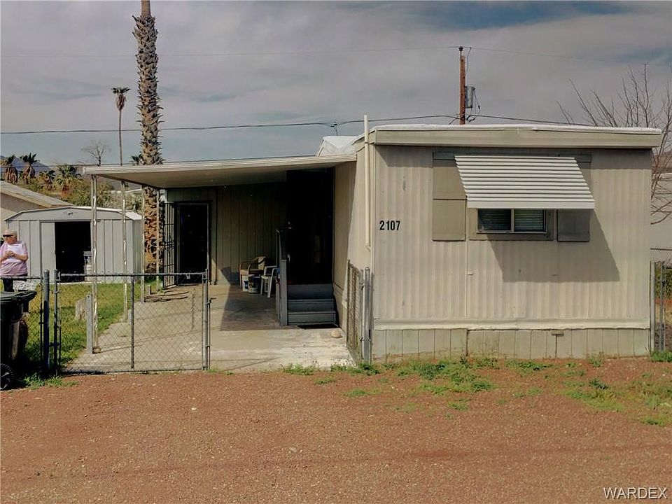 1st image of 2107 Lakeside Dr