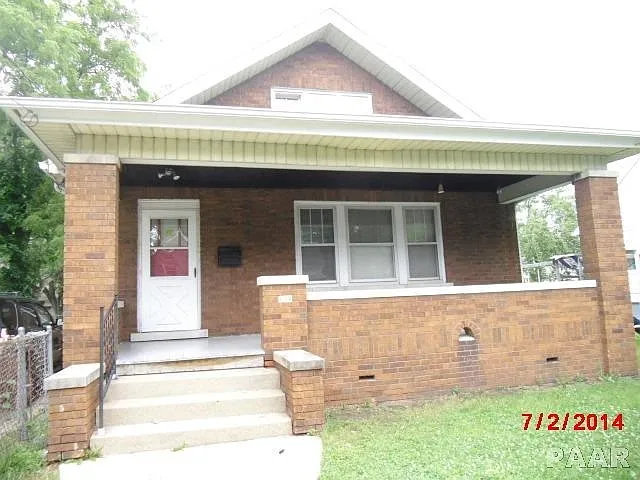 1512 S Stanley St photo 1