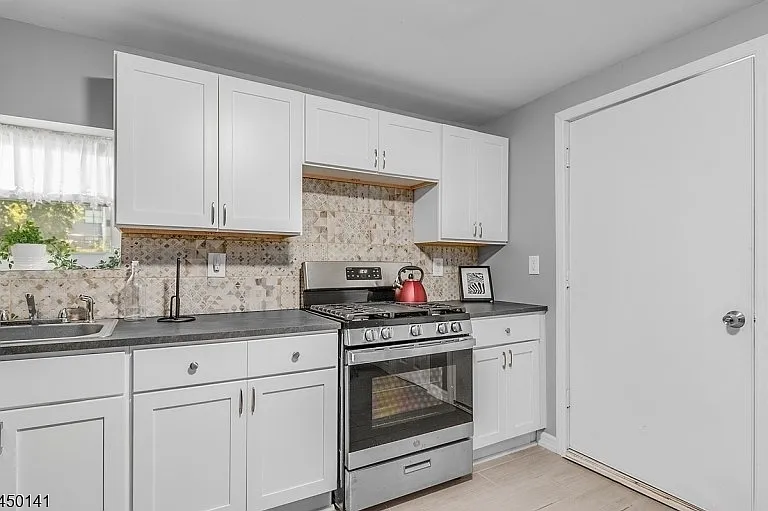 307 Jefferson Ave — Photo 17